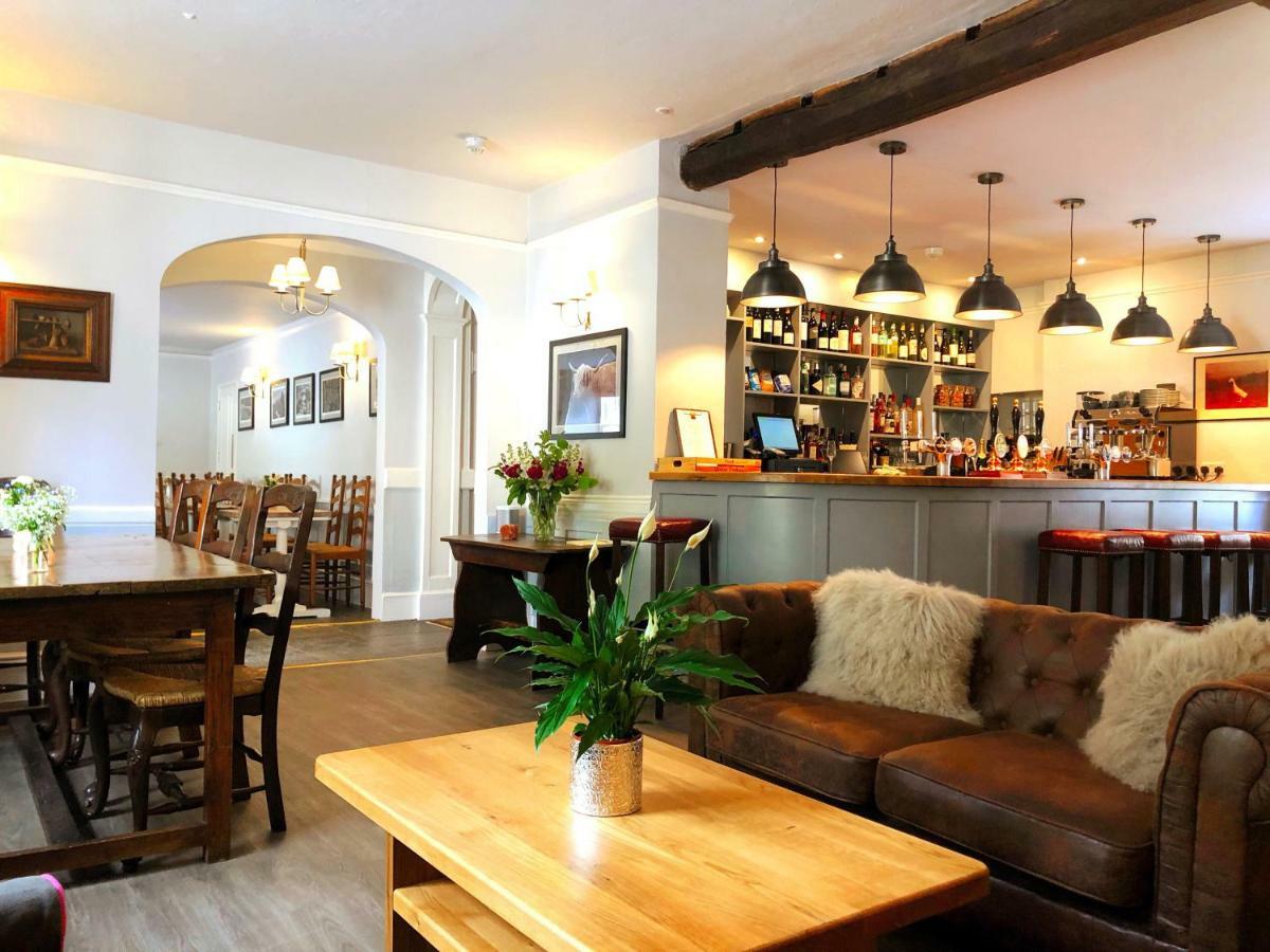 The Red Lion Hotel Oakford エクステリア 写真